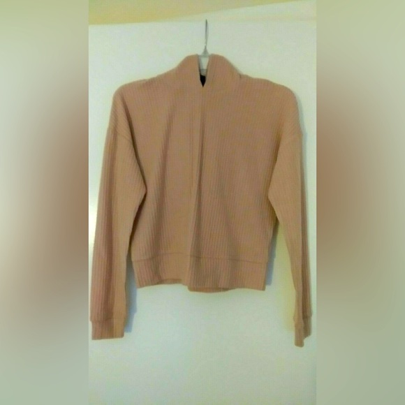 Derek Heart | Tops | Derek Heart Juniors Lsleeve Banded Wristbutton Hem ...